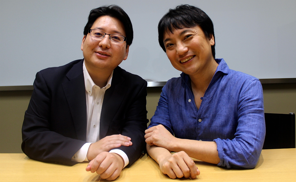 LINE舛田氏(左)とgumi國光氏