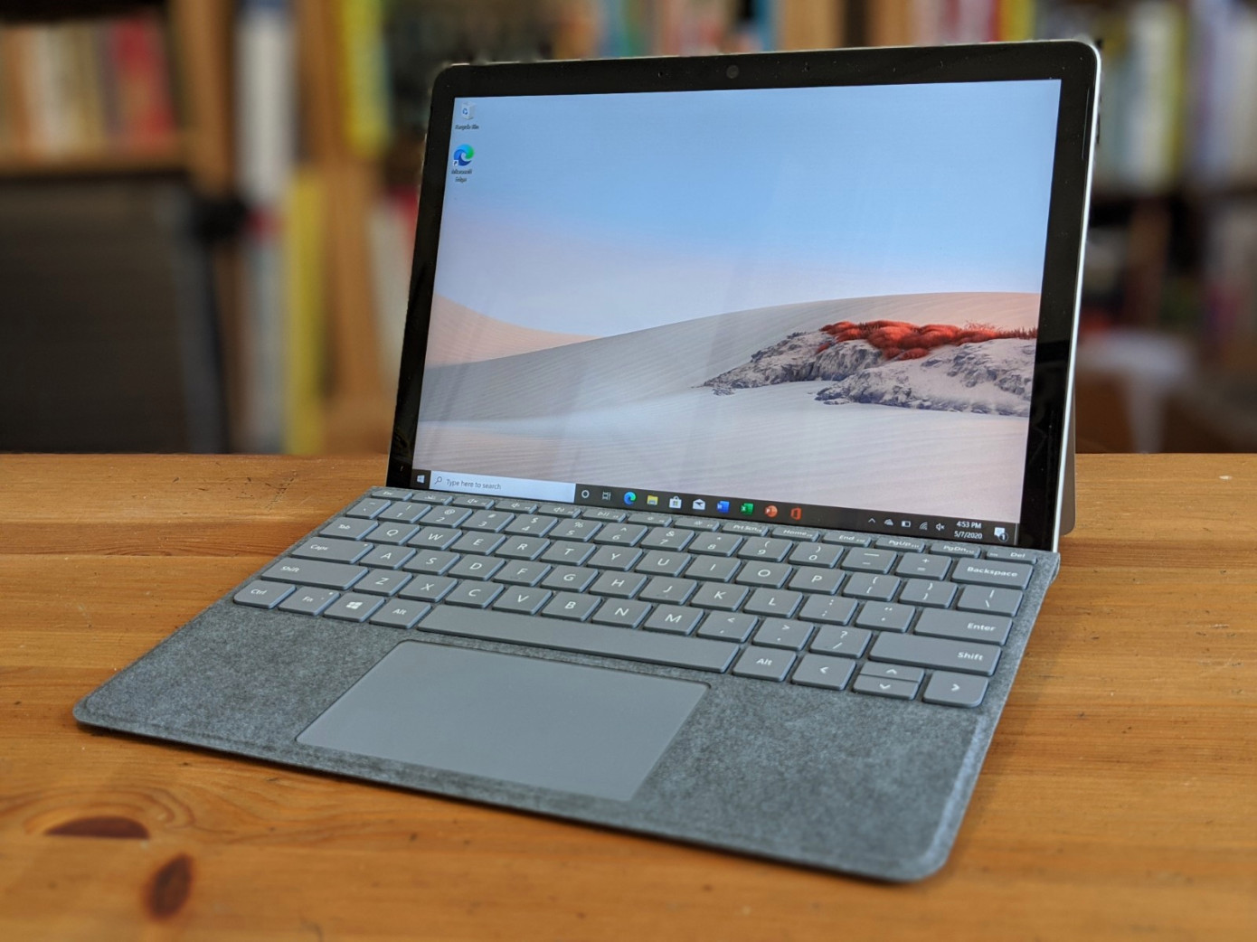Surface Go (第 1 世代) LTEモデル 【公式通販】
