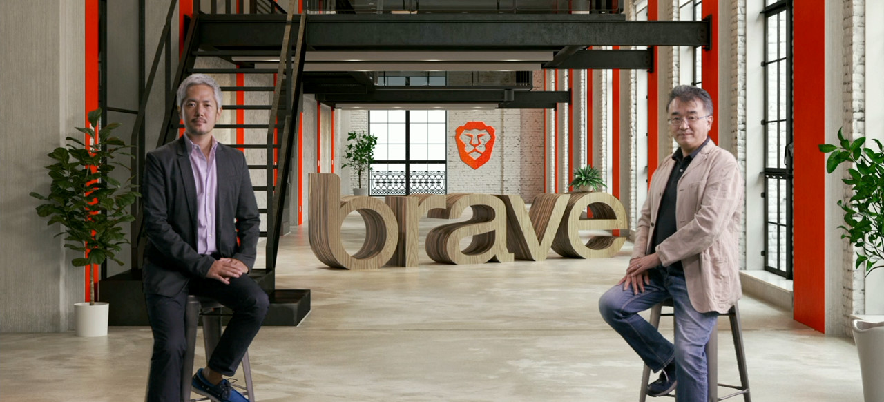 Brave Software Asia代表取締役の嶋瀬宏氏(写真左)とbitFlyer代表取締役の三根公博氏(写真右)