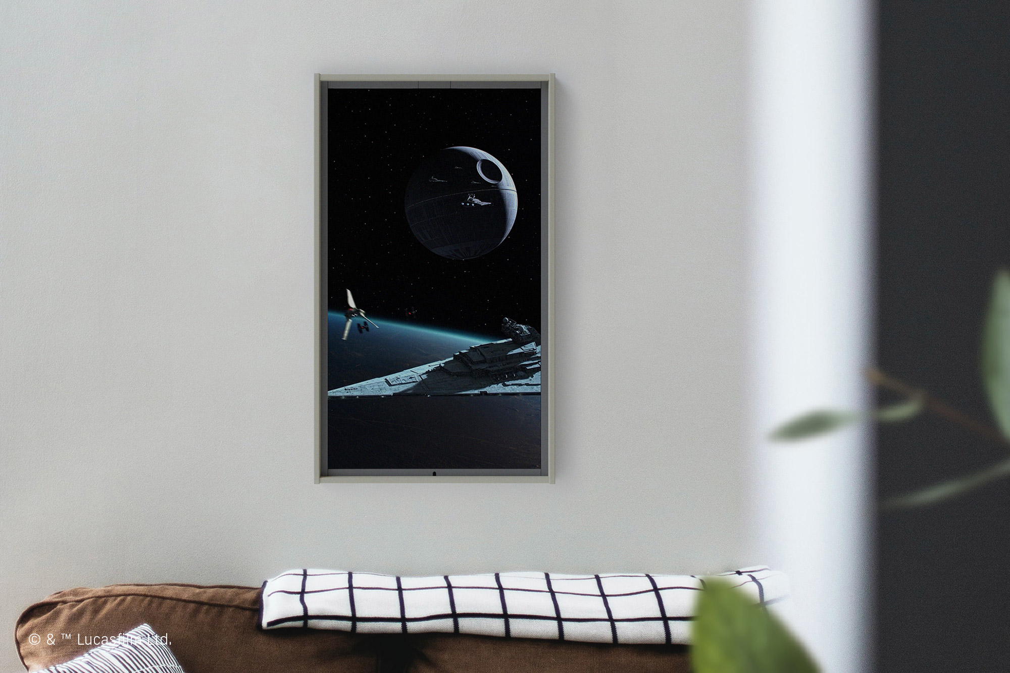 窓型スマートディスプレイのアトモフが「スター・ウォーズ」の風景を楽しめる新モデルの先行予約を2月26日開始